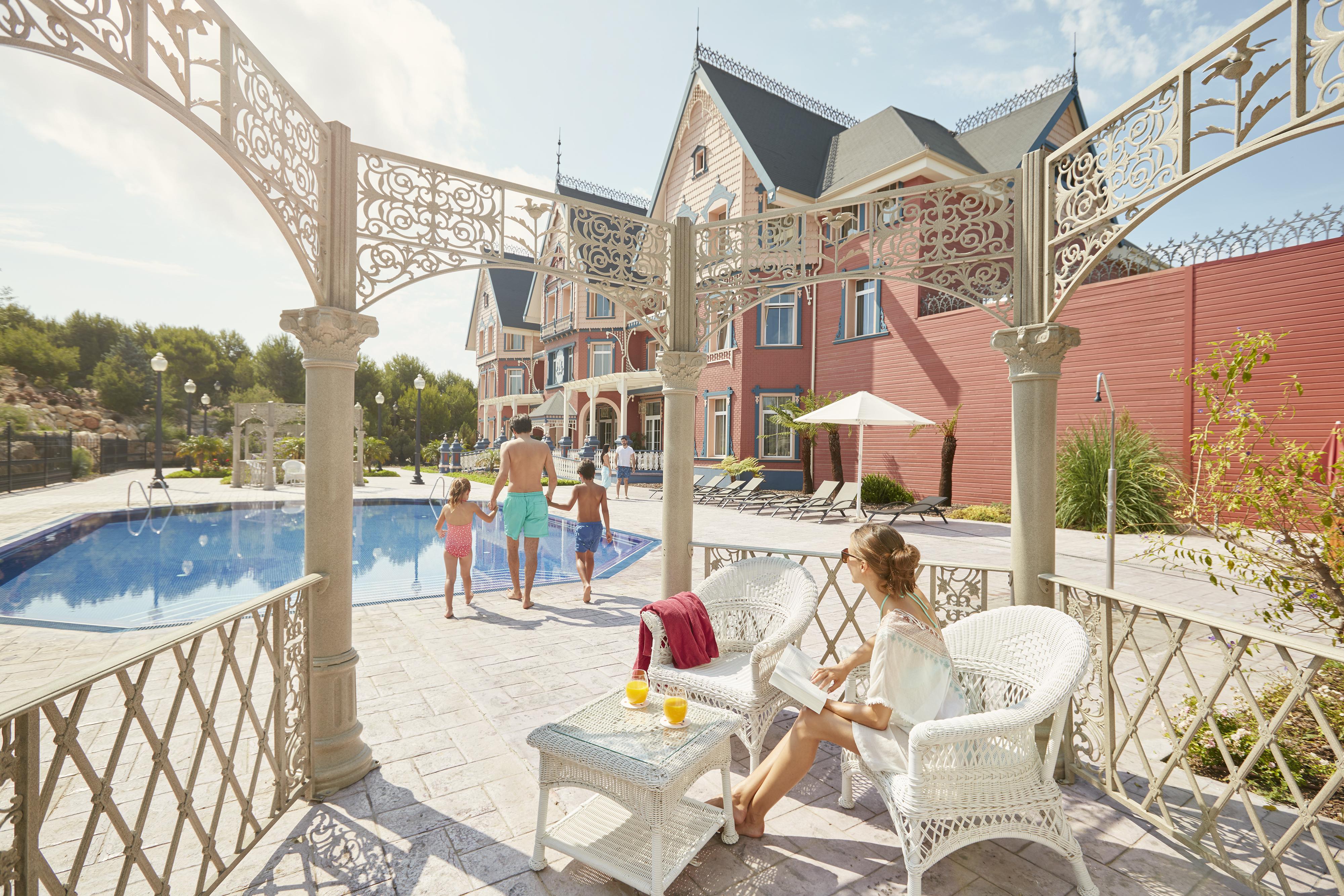 Portaventura Hotel Lucy'S Mansion - Includes Unlimited Access & Express Wristband To Portaventura Park & Ferrari Land Salou Exterior photo