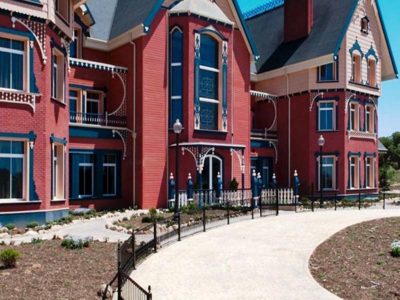 Portaventura Hotel Lucy'S Mansion - Includes Unlimited Access & Express Wristband To Portaventura Park & Ferrari Land Salou Exterior photo