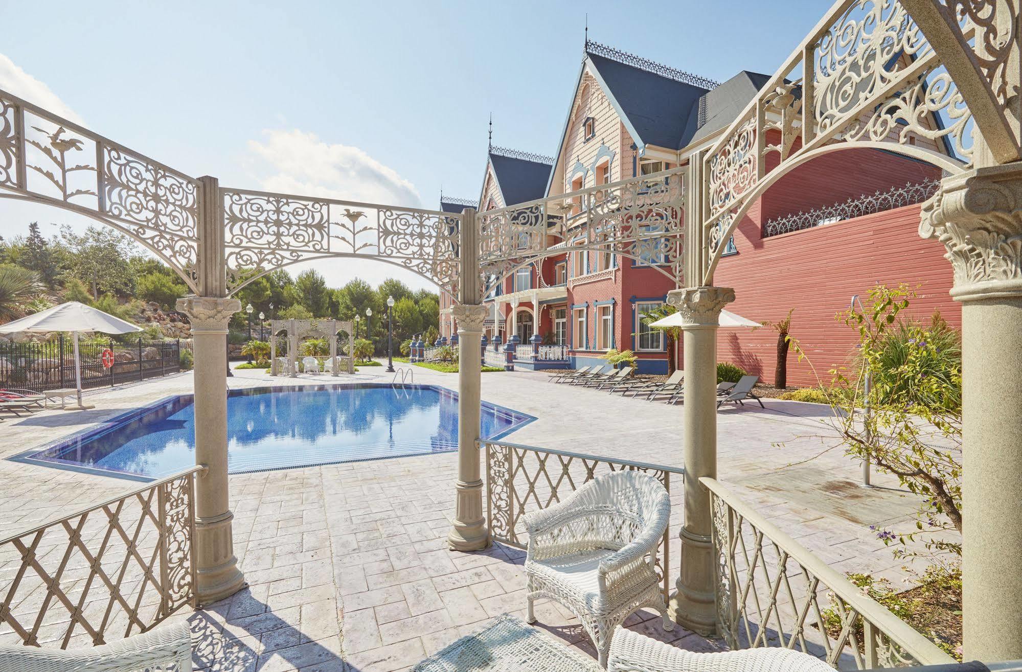 Portaventura Hotel Lucy'S Mansion - Includes Unlimited Access & Express Wristband To Portaventura Park & Ferrari Land Salou Exterior photo