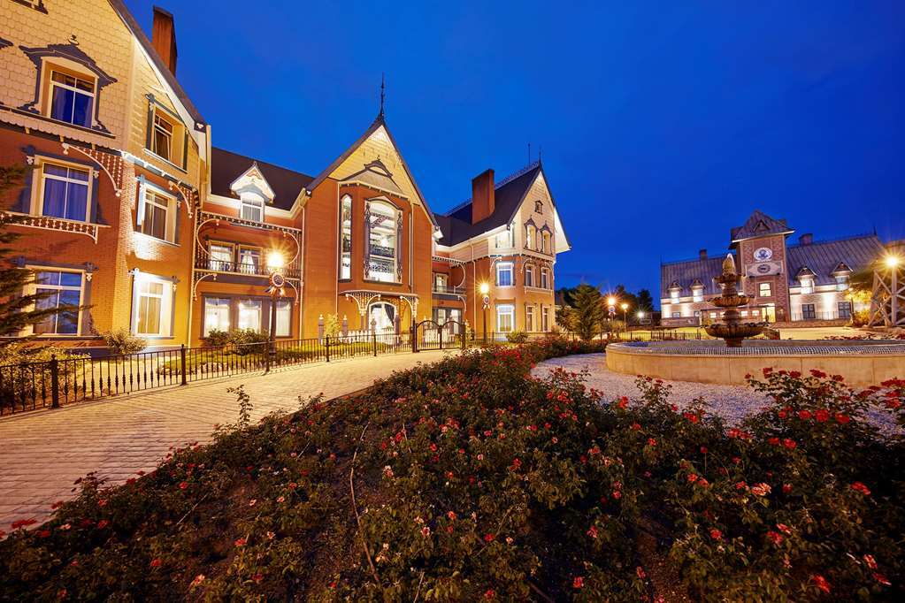 Portaventura Hotel Lucy'S Mansion - Includes Unlimited Access & Express Wristband To Portaventura Park & Ferrari Land Salou Exterior photo